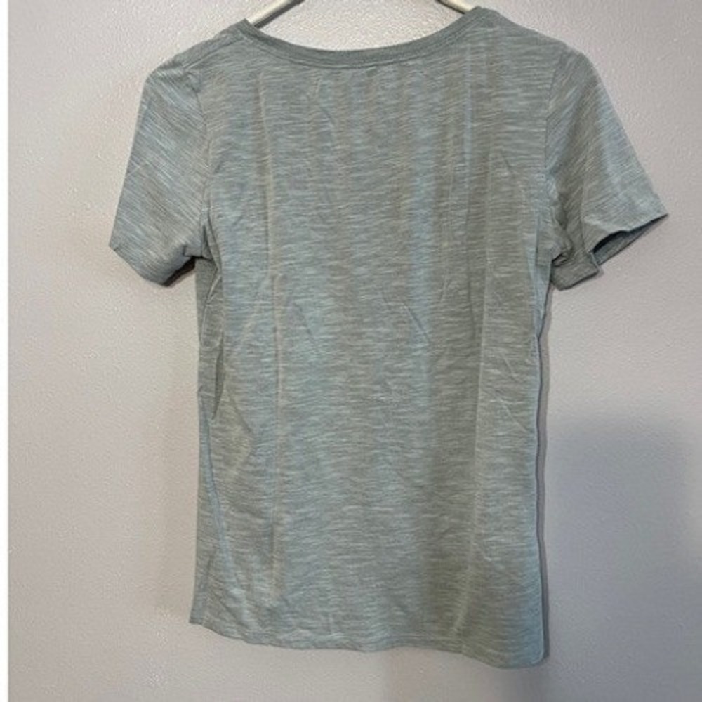 Nike Womens Dri-FIT Short Sleeve Graphic T-Shirt Gray Mint Swoosh Scoop Neck S - Picture 2 of 3